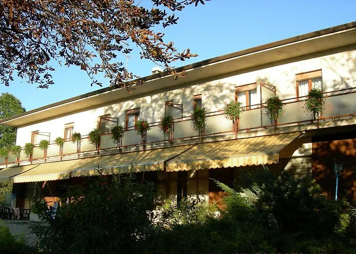 Hotel La Genzianella 2*